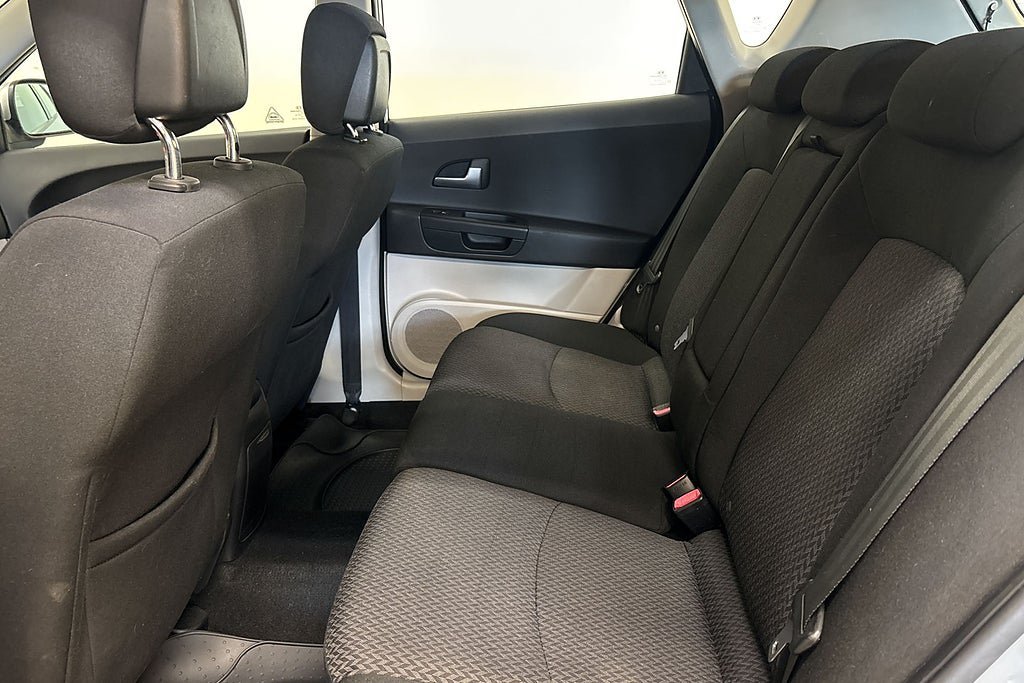Vehicle Image 11