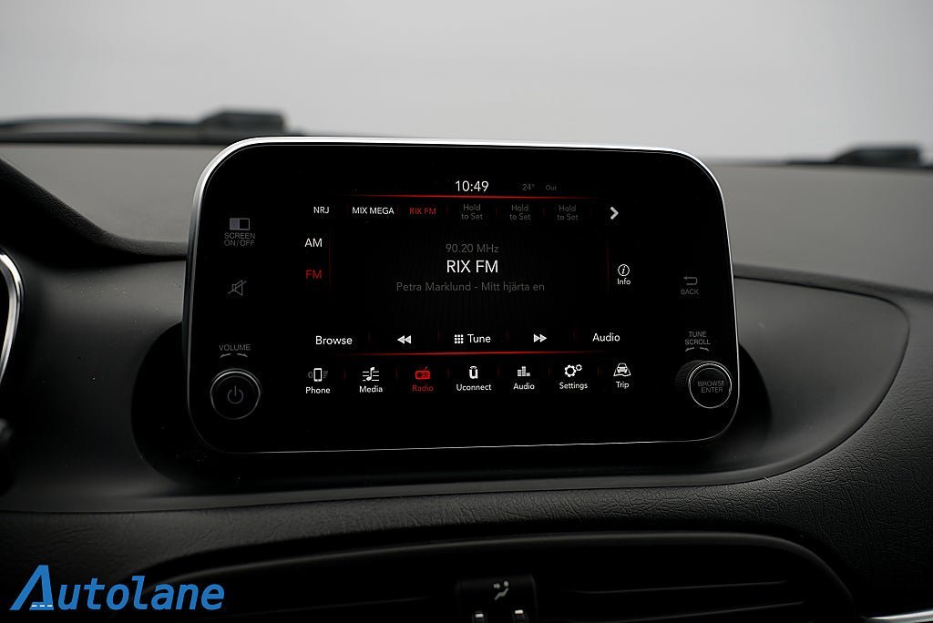 Vehicle Image 21
