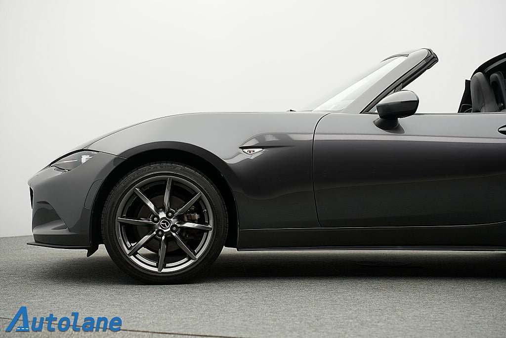 Vehicle Image 16