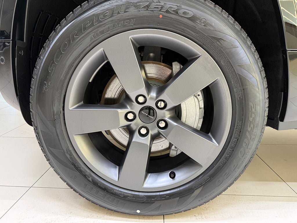 Vehicle Image 7