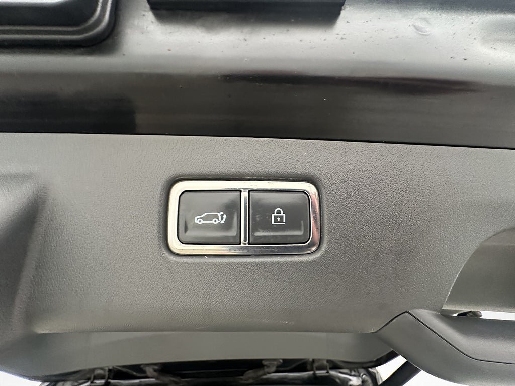 Vehicle Image 28