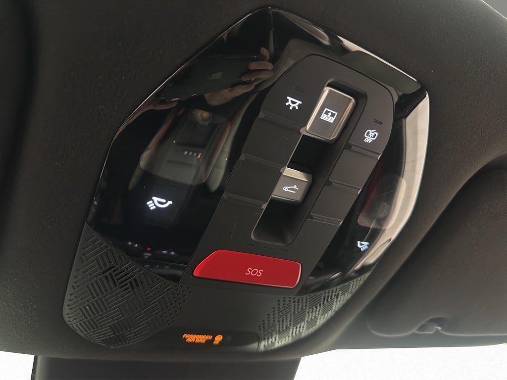 Vehicle Image 36