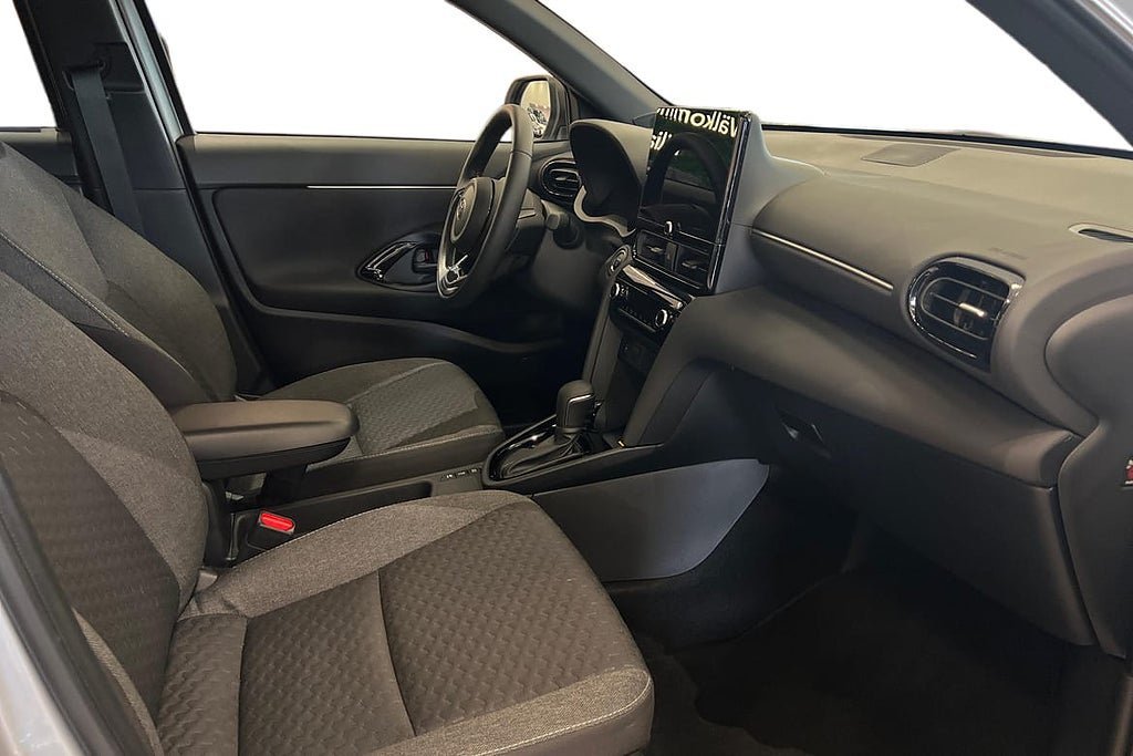 Vehicle Image 7