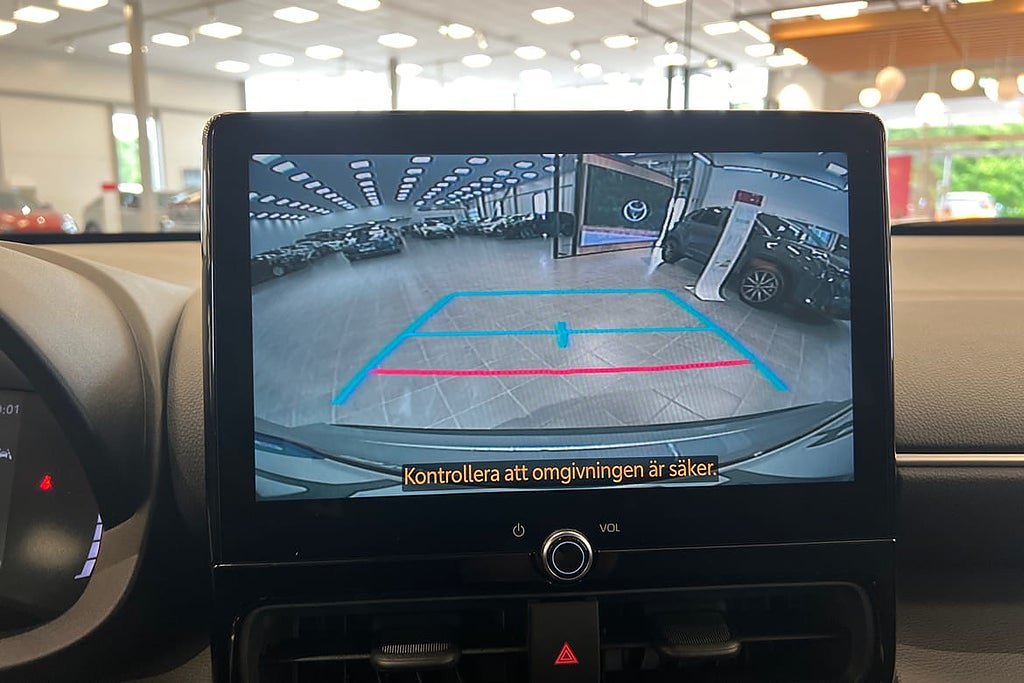Vehicle Image 21