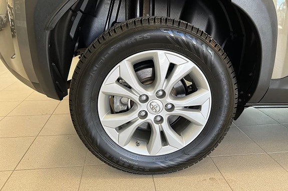 Vehicle Image 17