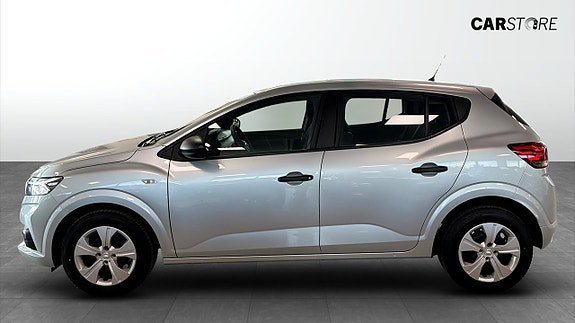 Vehicle Image 6