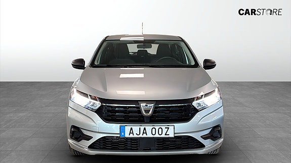 Vehicle Image 8