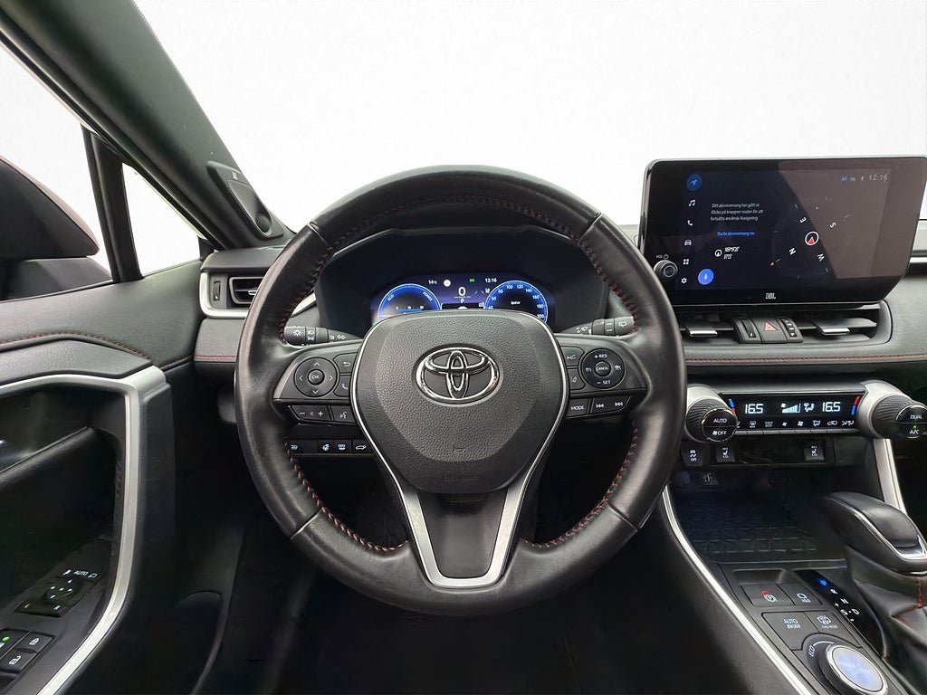 Vehicle Image 13
