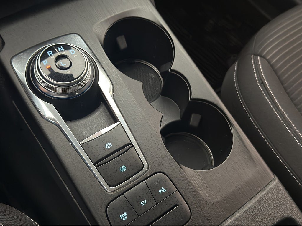 Vehicle Image 24