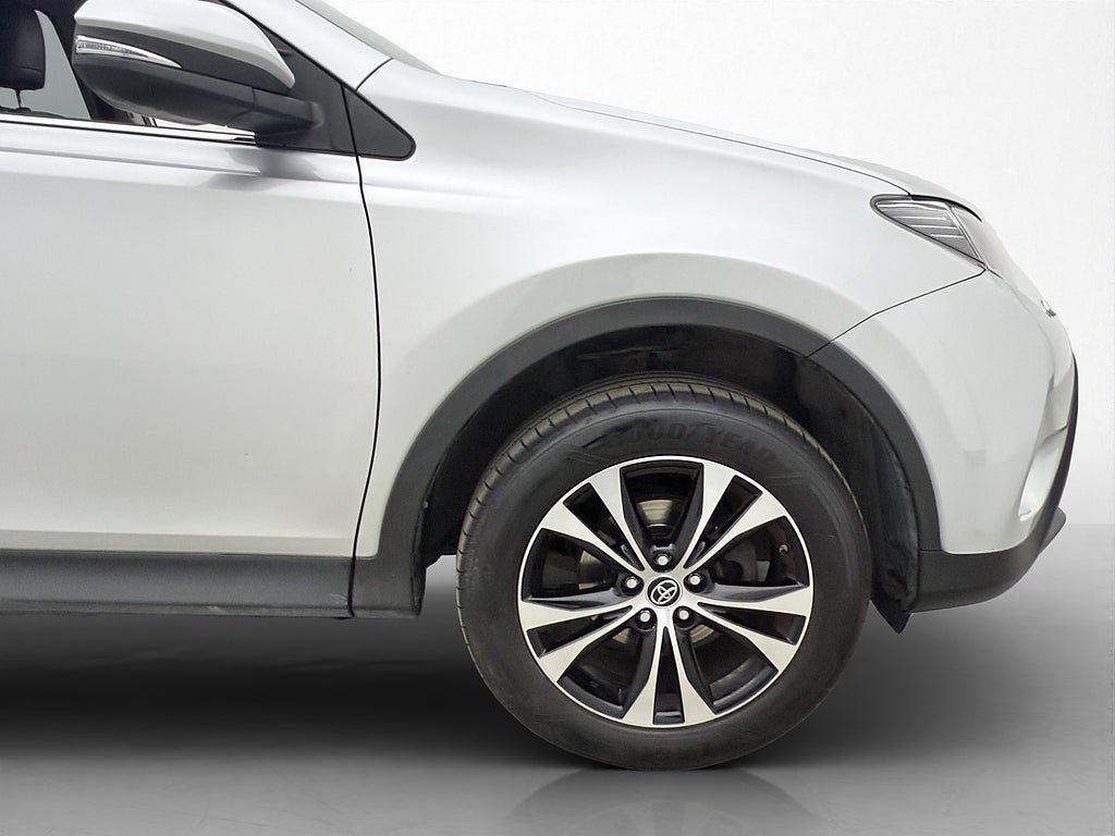 Vehicle Image 30