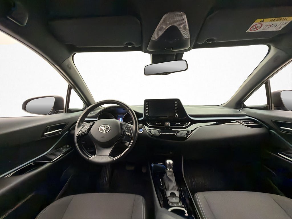 Vehicle Image 12