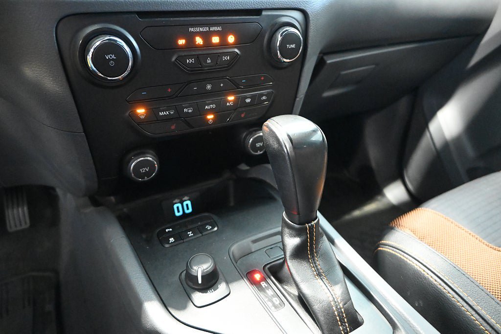 Vehicle Image 22