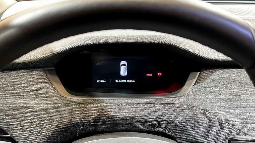 Vehicle Image 18