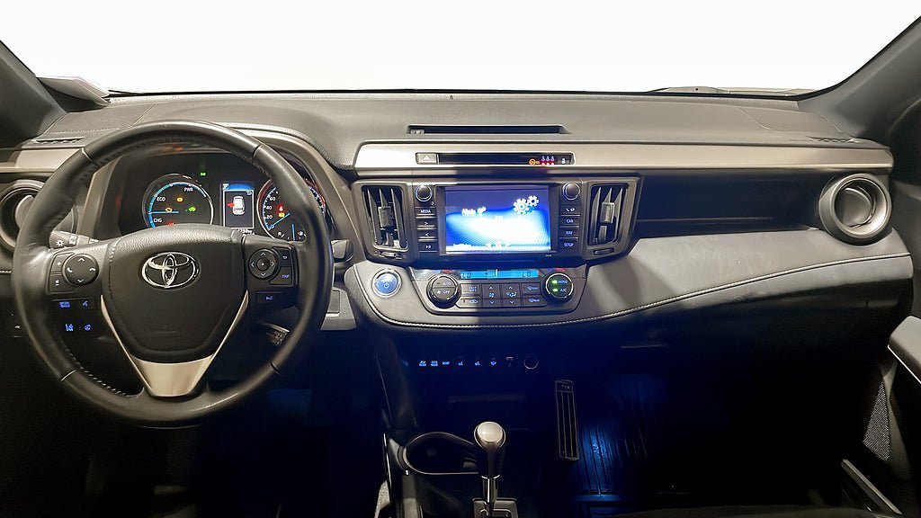 Vehicle Image 10