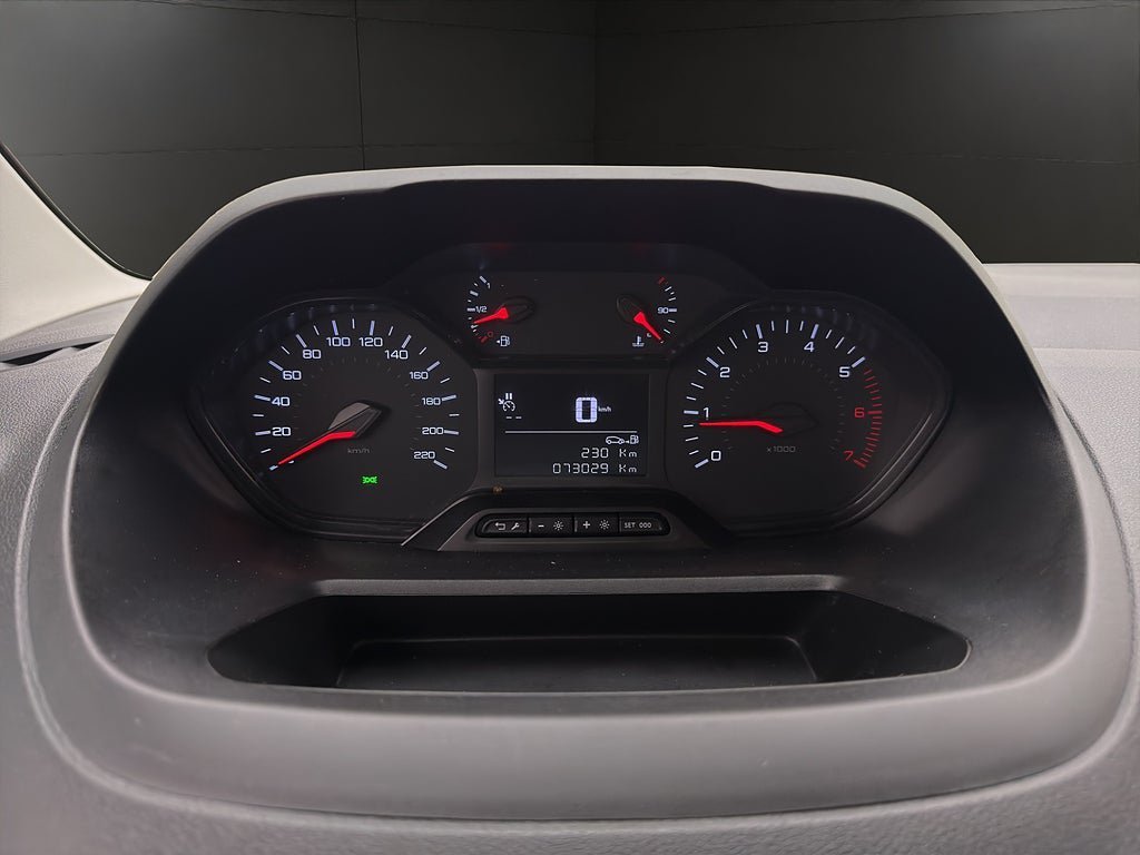 Vehicle Image 20