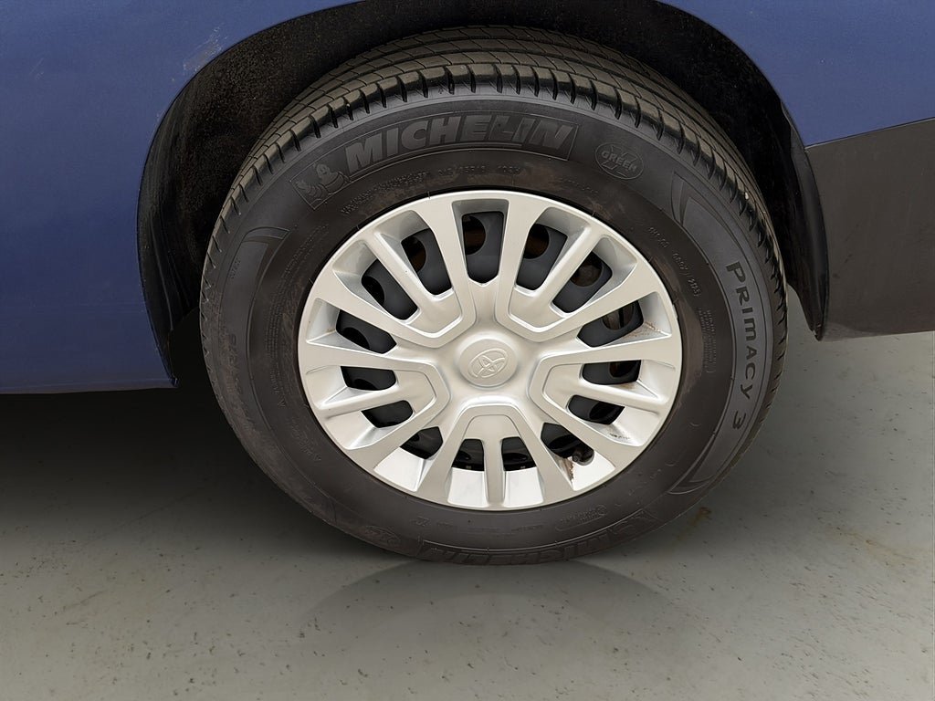 Vehicle Image 31