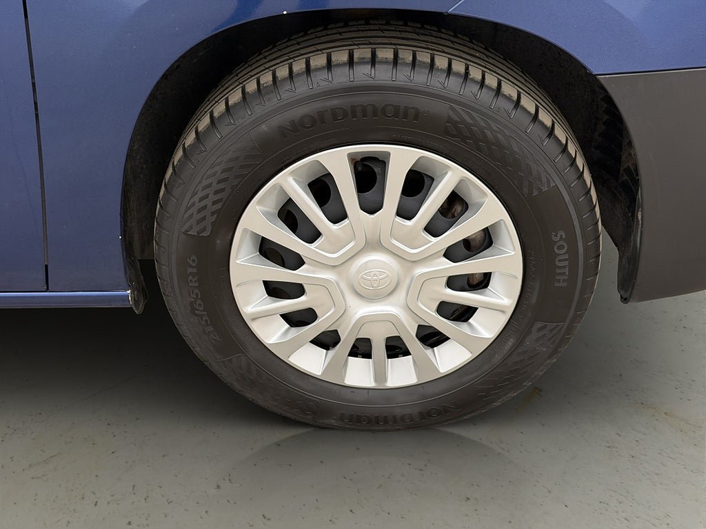 Vehicle Image 33