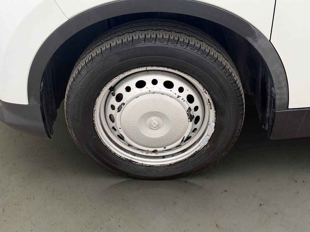 Vehicle Image 29