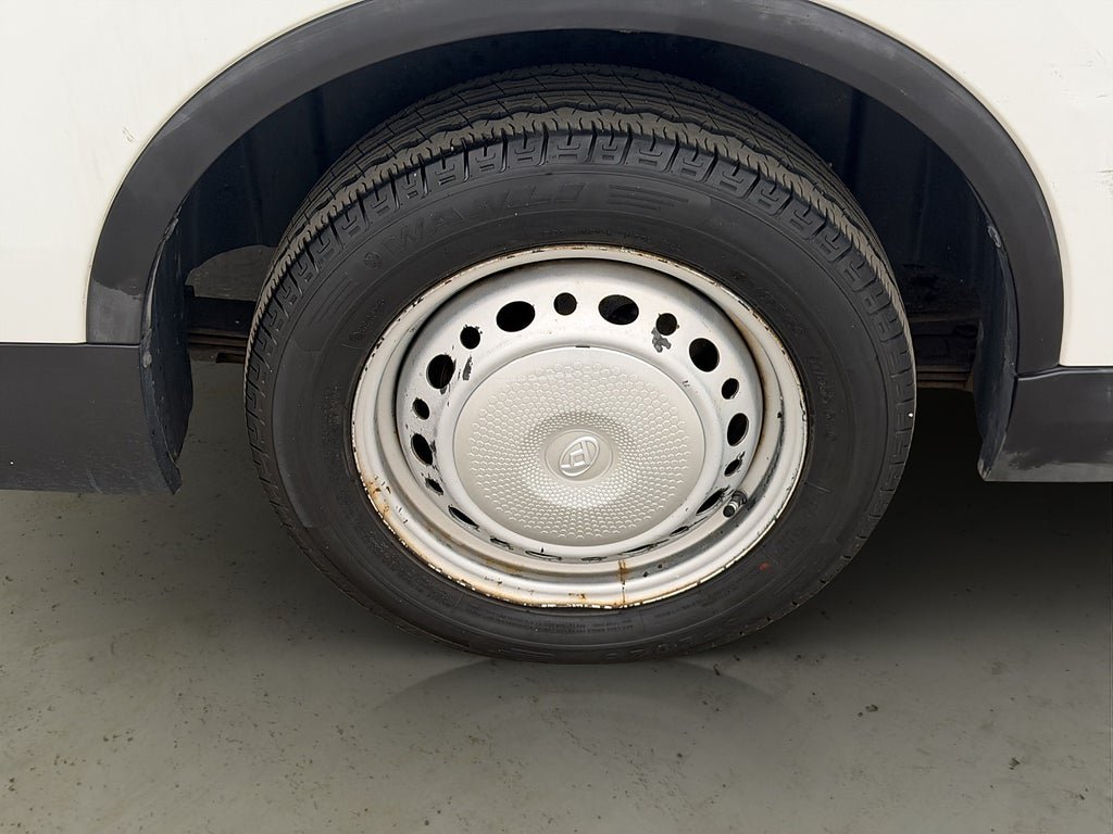 Vehicle Image 31