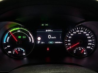 Vehicle Image 16