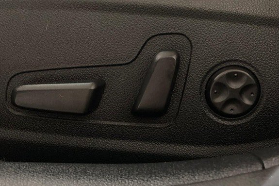 Vehicle Image 27