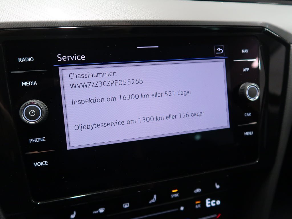 Vehicle Image 28