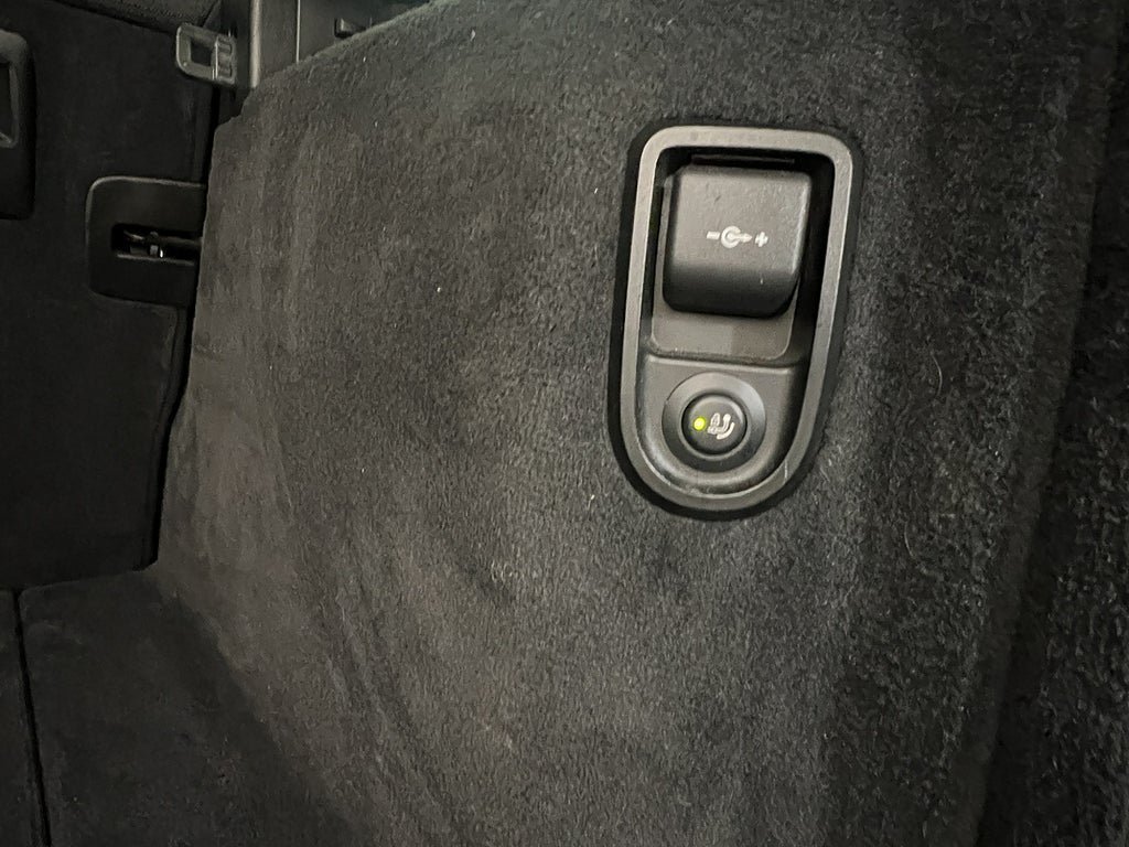 Vehicle Image 26
