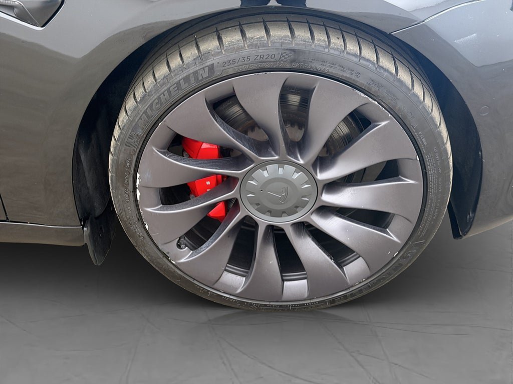 Vehicle Image 35