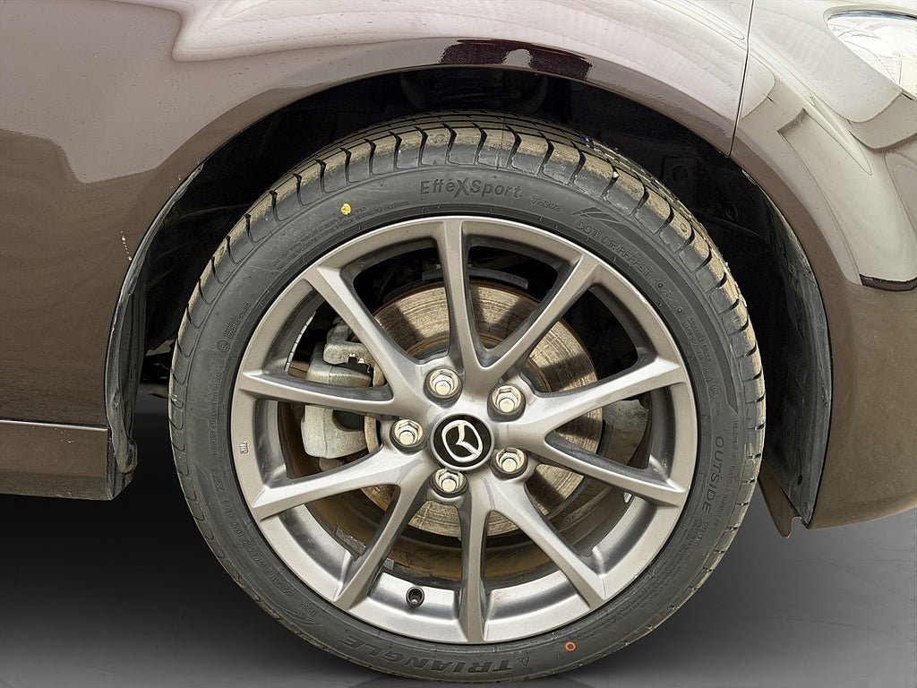 Vehicle Image 22