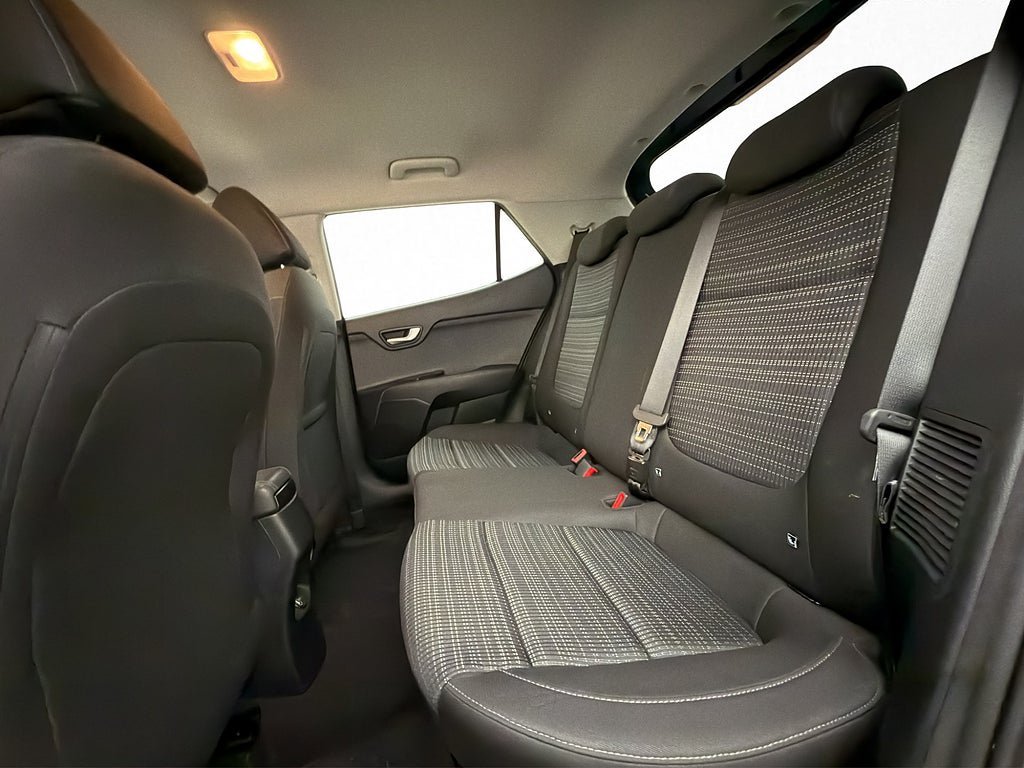 Vehicle Image 24