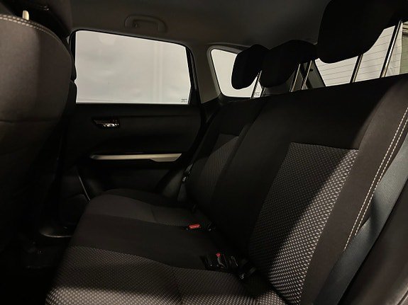 Vehicle Image 17