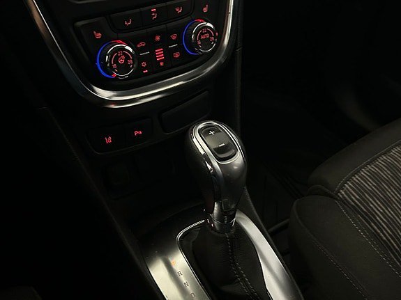 Vehicle Image 17