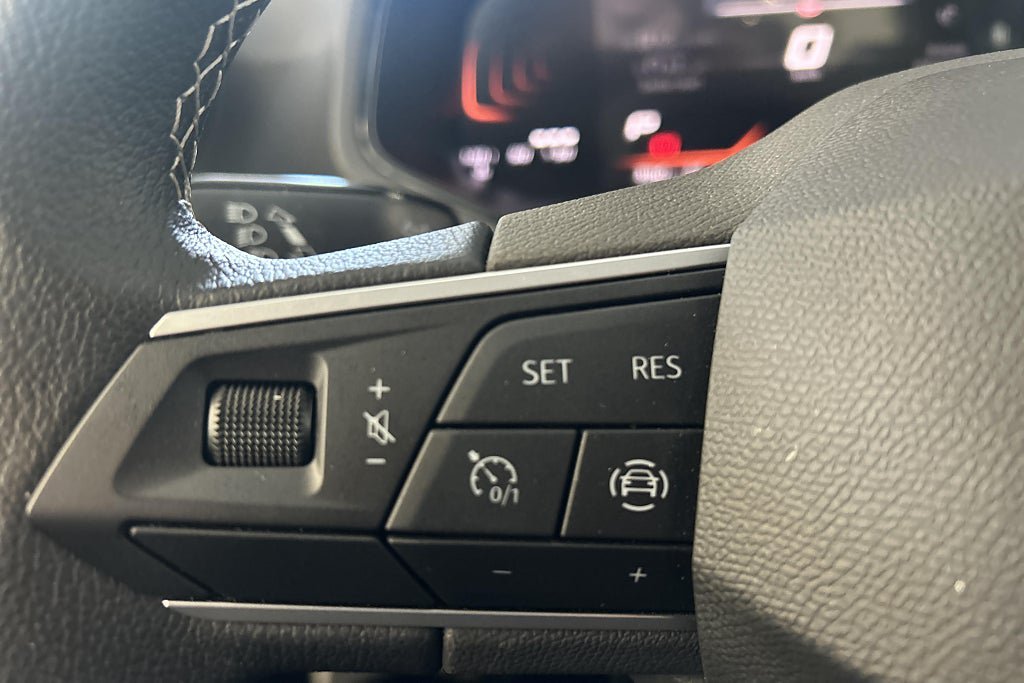 Vehicle Image 26