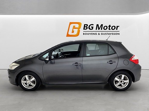 Vehicle Image 7
