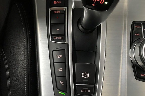 Vehicle Image 28