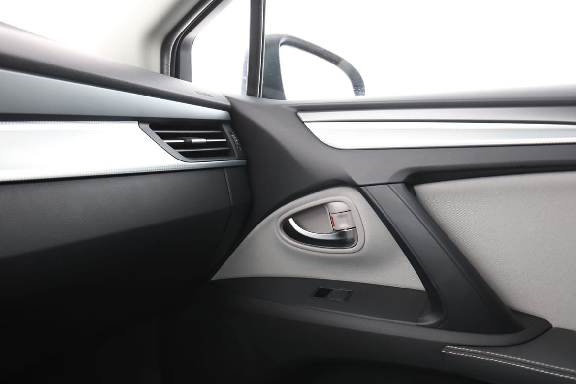 Vehicle Image 33