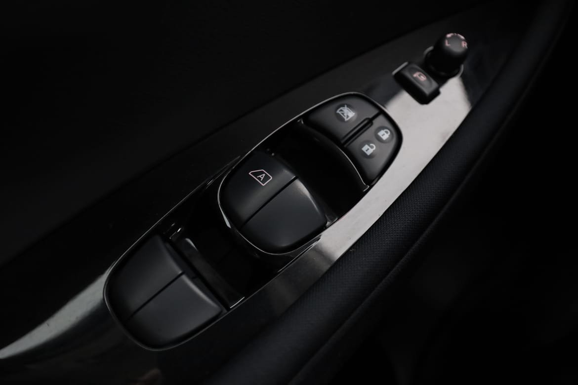 Vehicle Image 32