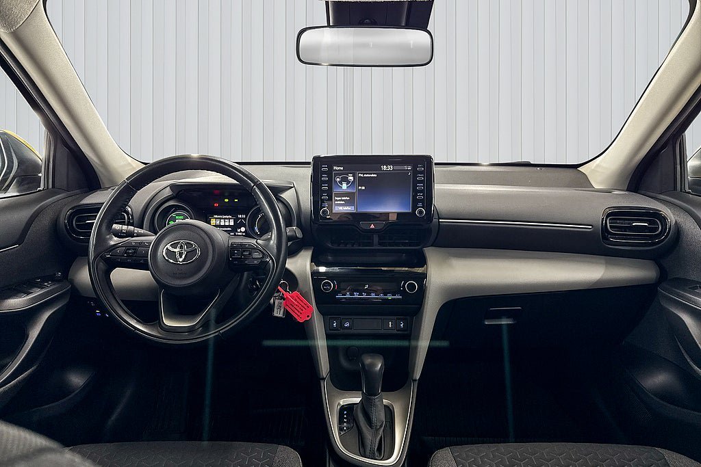 Vehicle Image 10