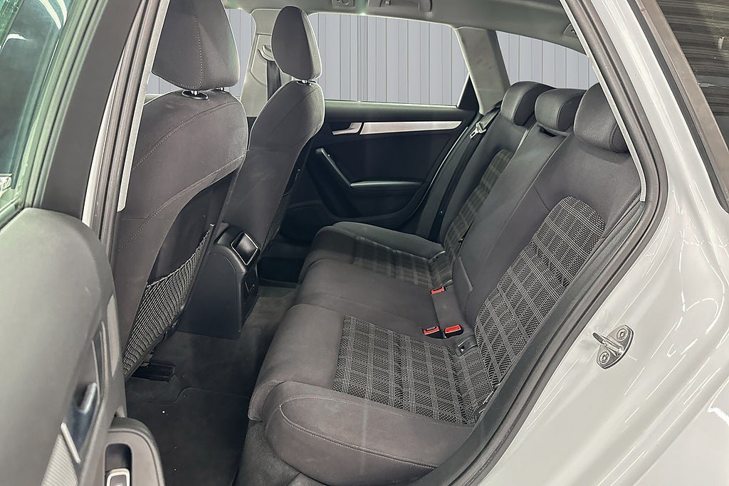 Vehicle Image 17