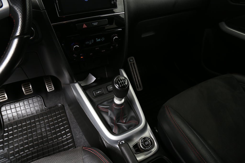 Vehicle Image 23