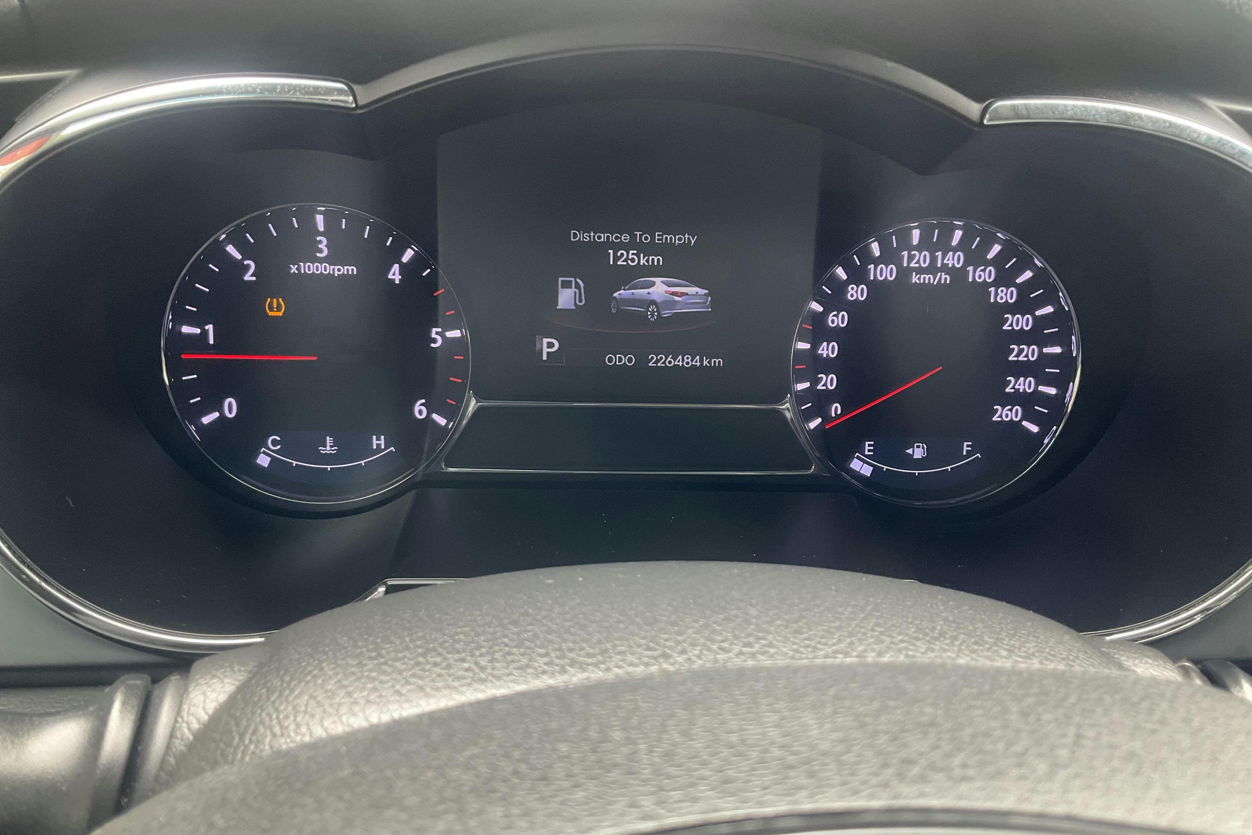 Vehicle Image 10