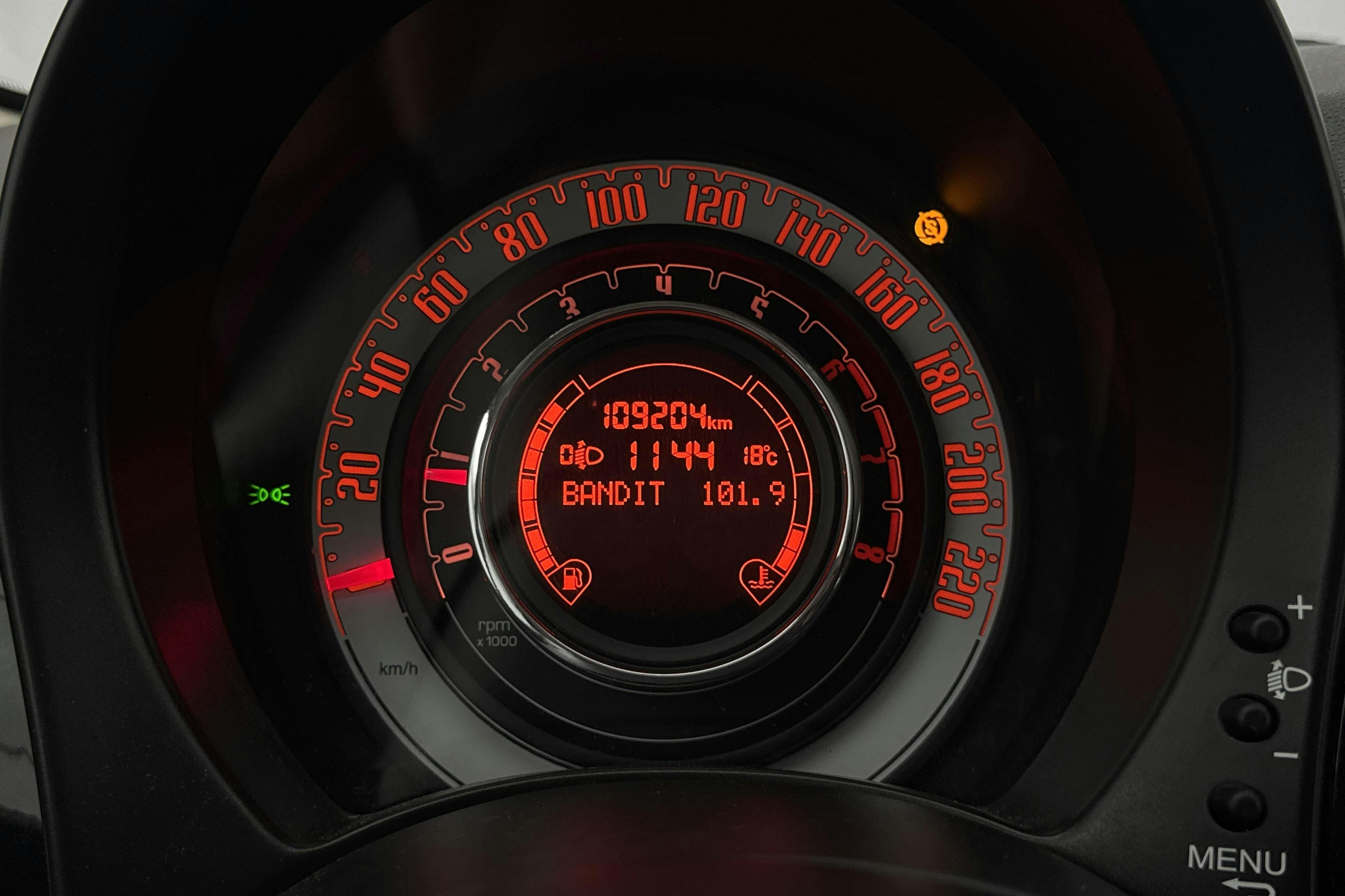 Vehicle Image 10
