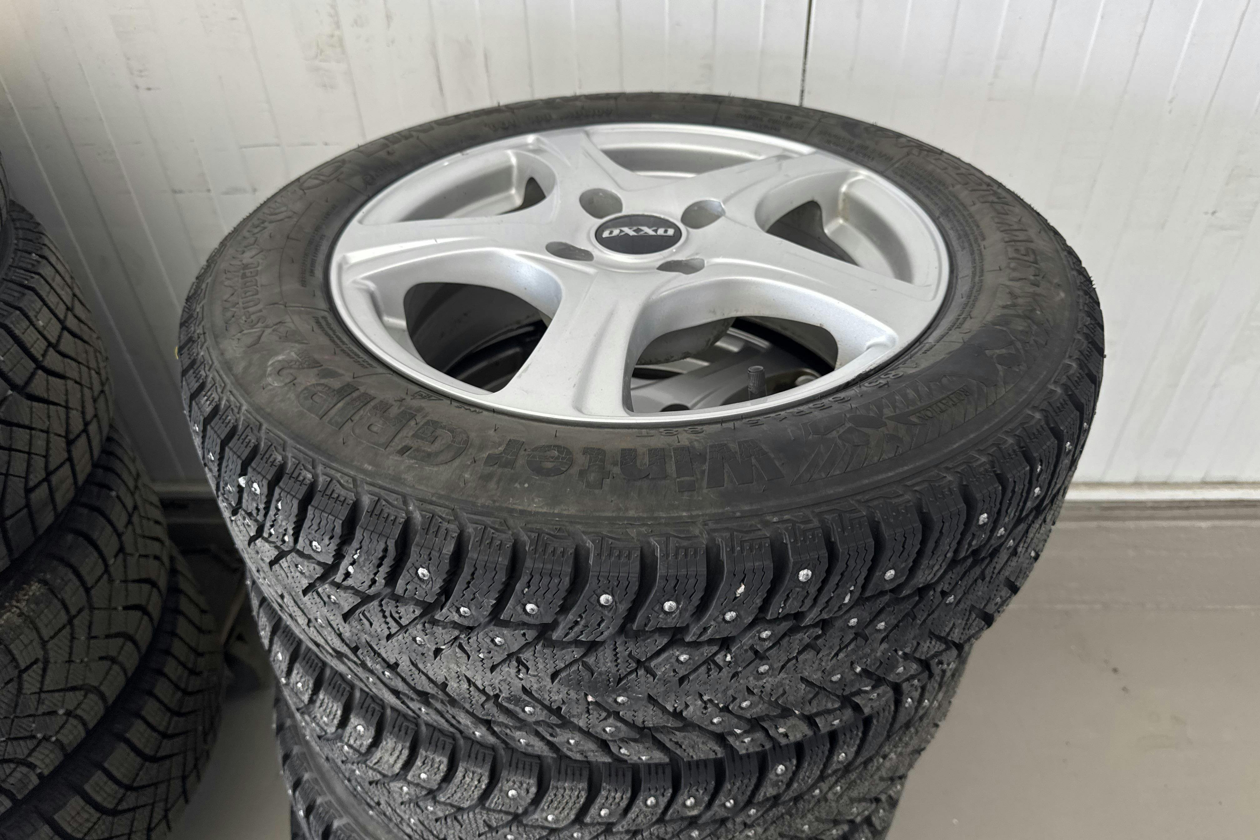 Vehicle Image 12