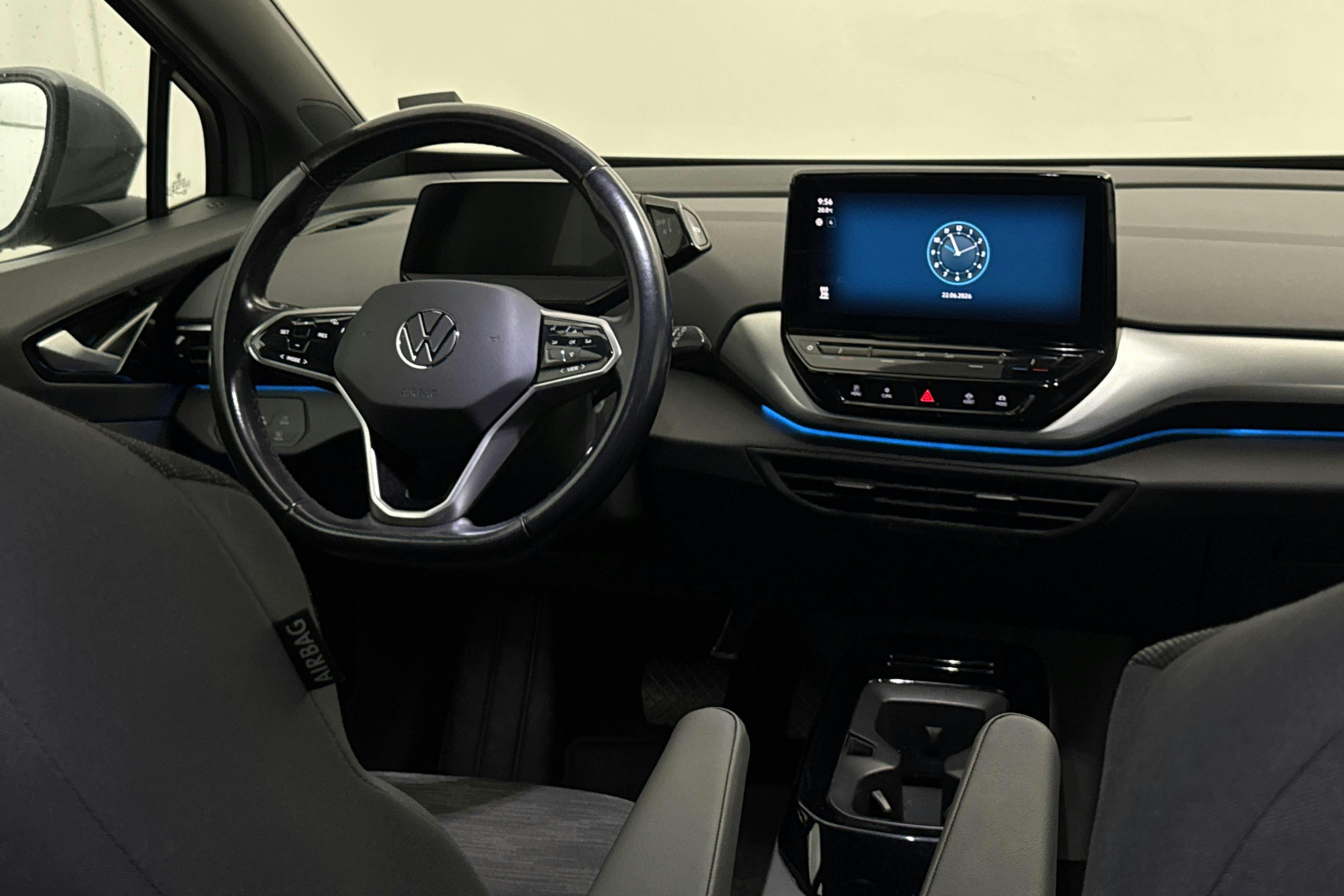 Vehicle Image 15