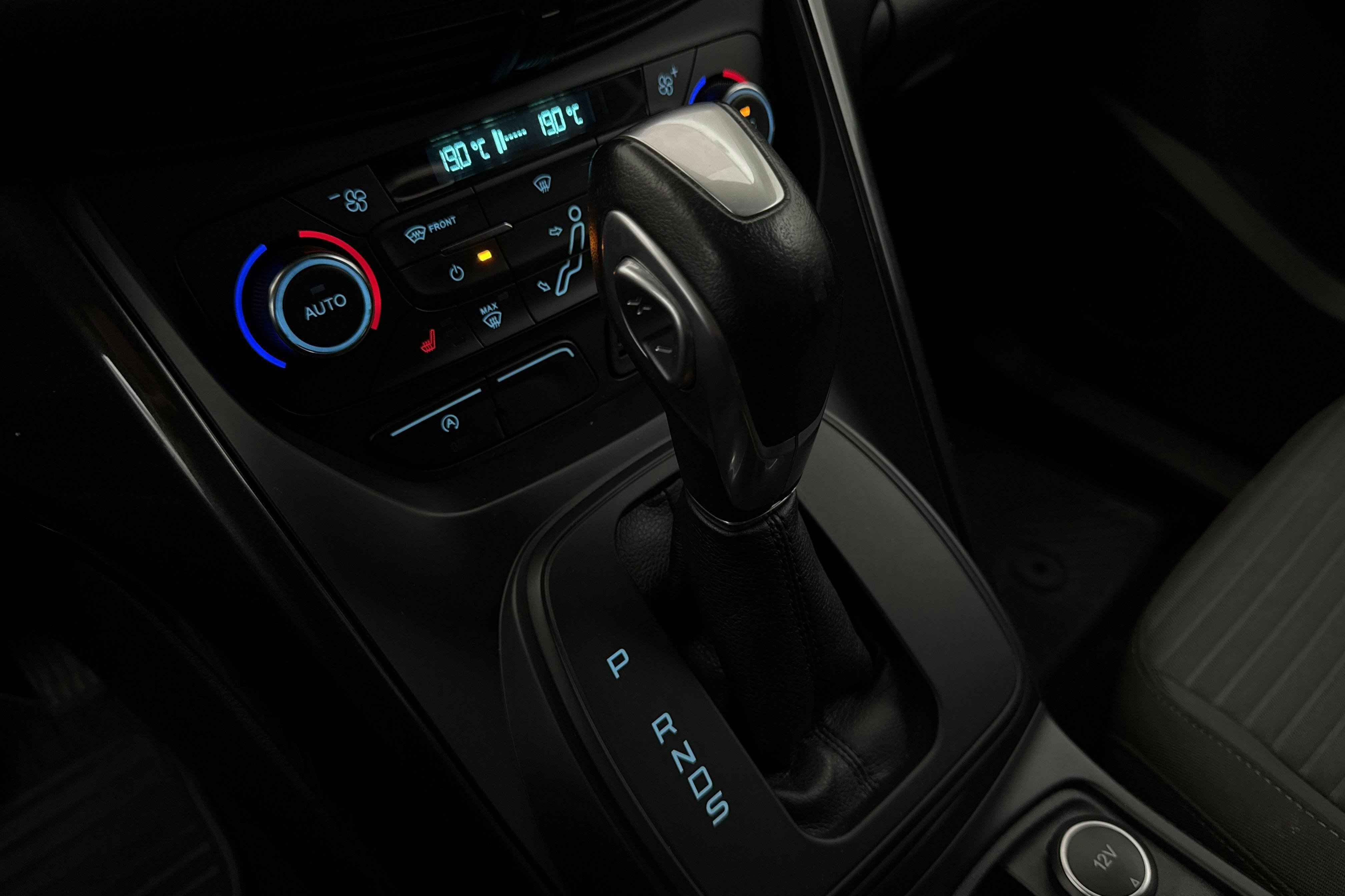 Vehicle Image 13