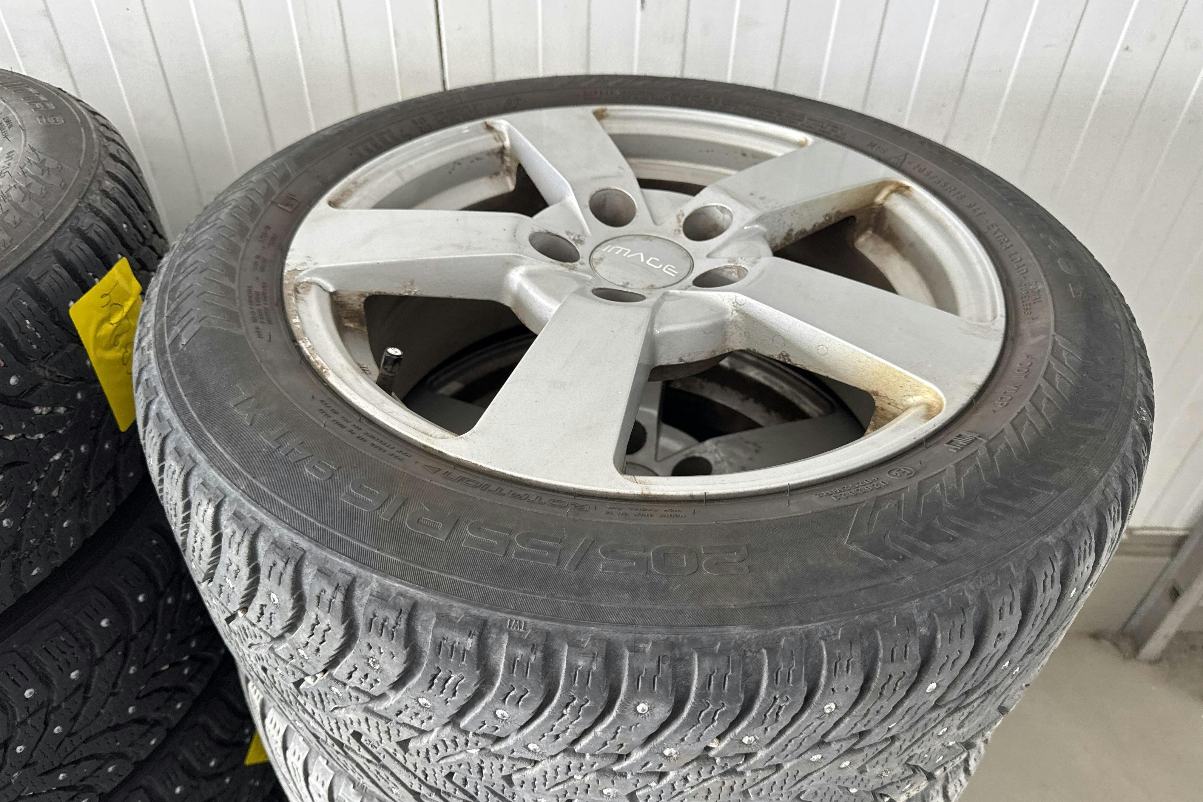 Vehicle Image 14