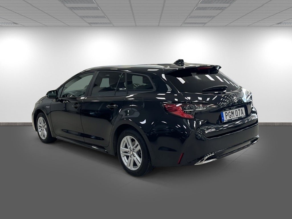 Vehicle Image 6