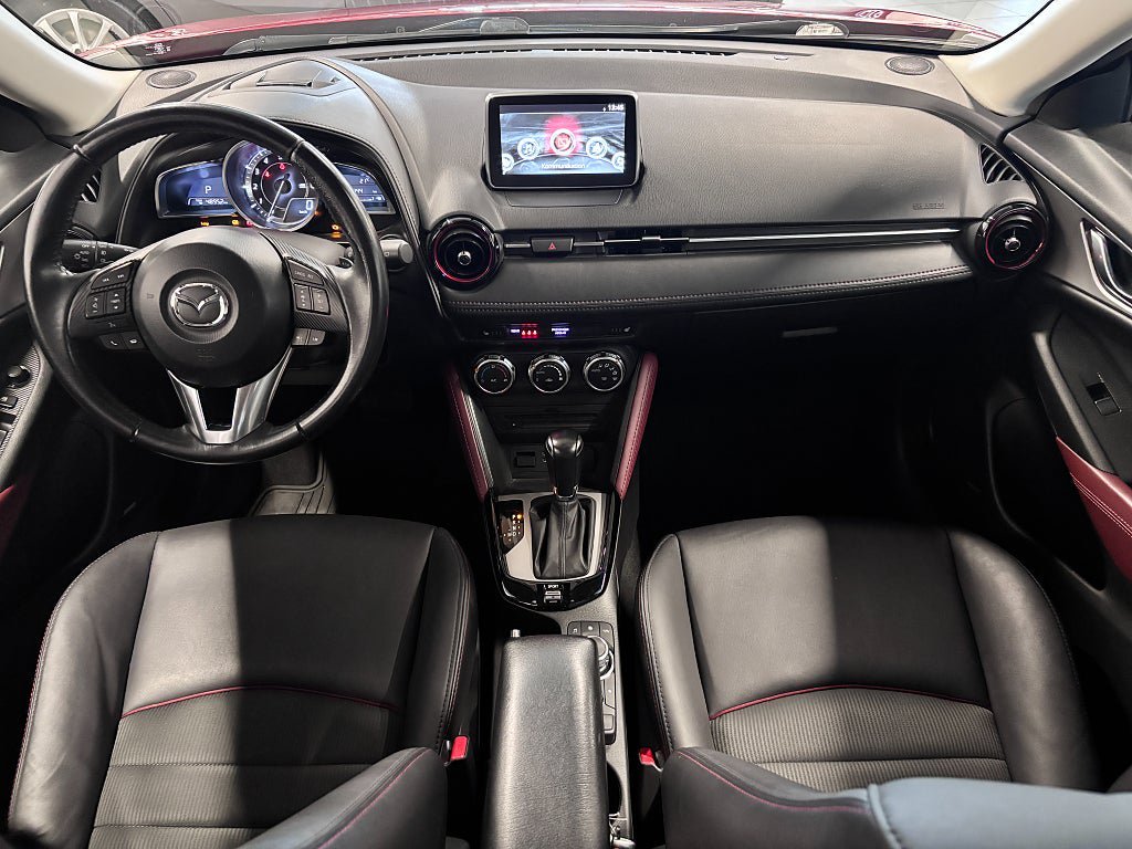 Vehicle Image 9