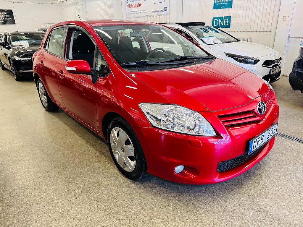 Vehicle Image 12