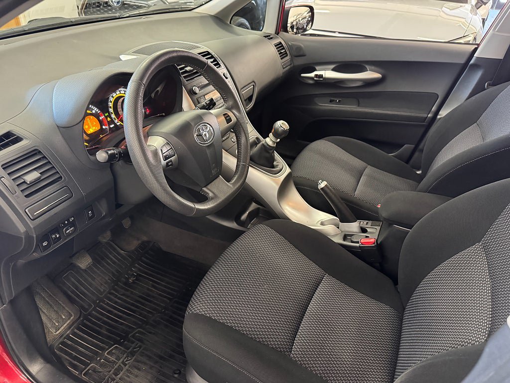 Vehicle Image 19